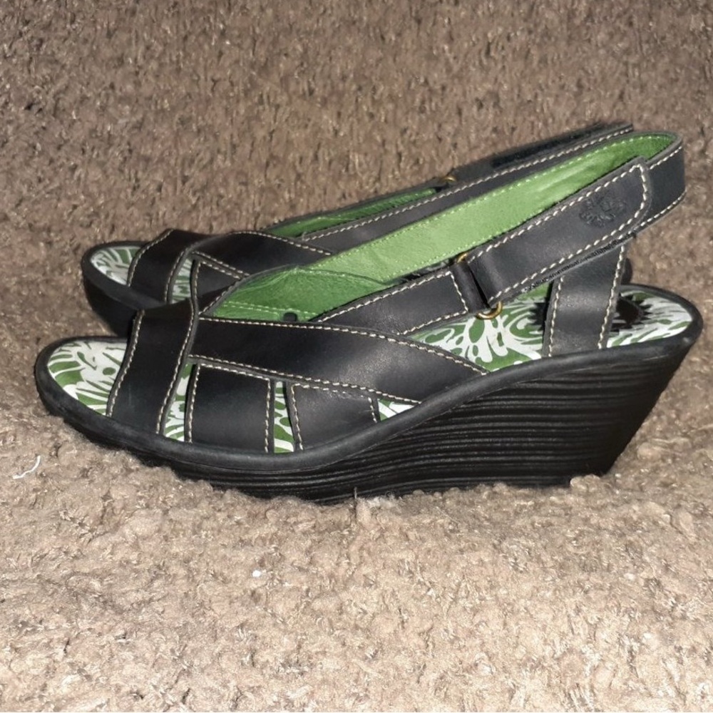 FLY LONDON-YISA-Black Wedge Strappy